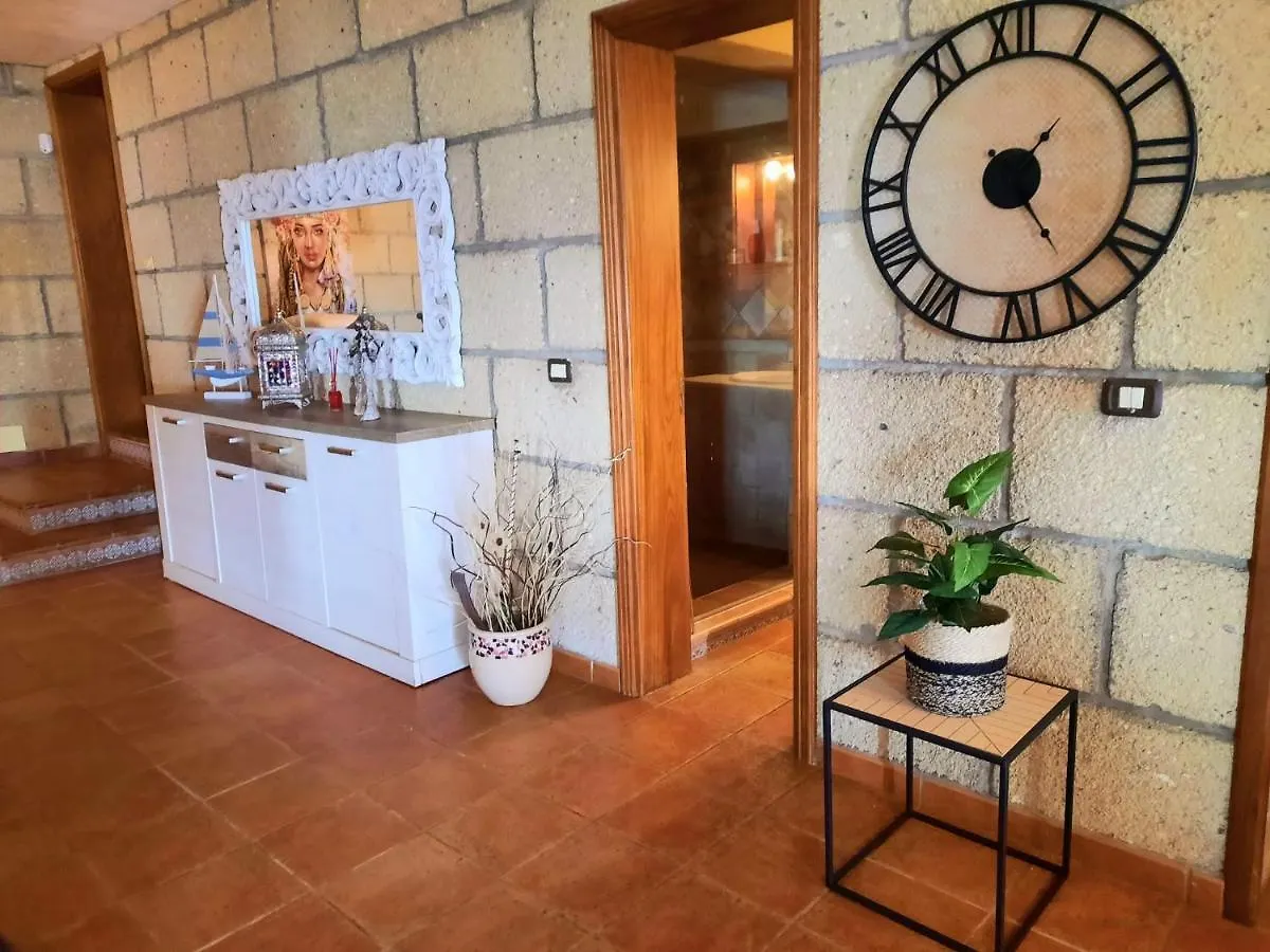Paradise Villa Constancia With Views La Corujera 0*,  Espanha
